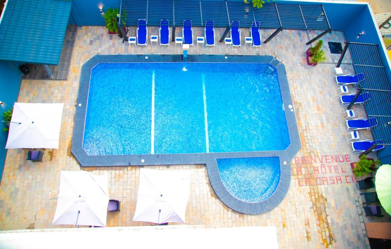 Hotel La Casa Cielo Котону Экстерьер фото